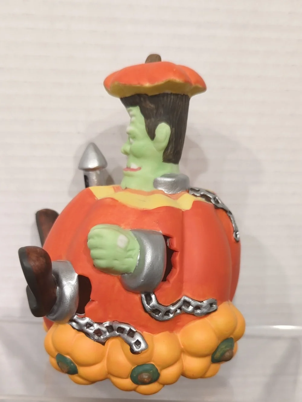 Vintage 1997 Spooky Hollow Lighted Halloween Pumpkin Express Frankenstein Train